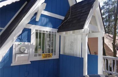 23884 Bowl Rd House