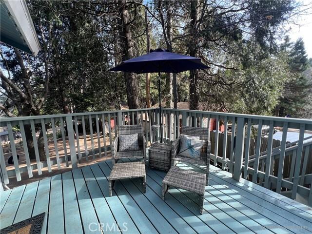 22365 Pine Dr House