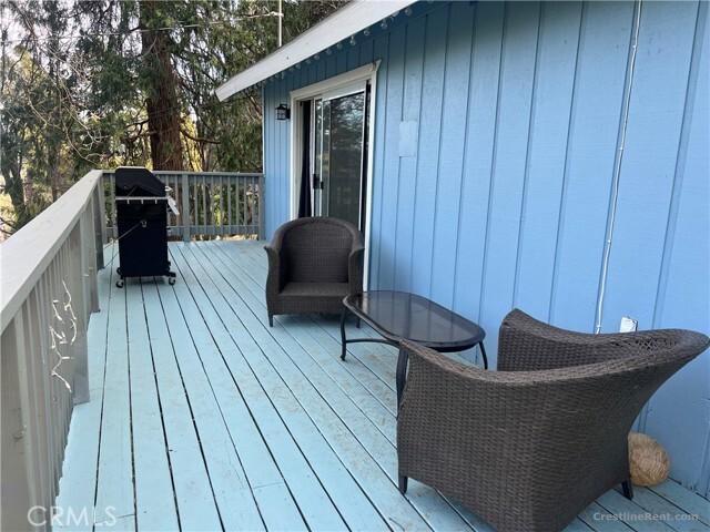 22365 Pine Dr House