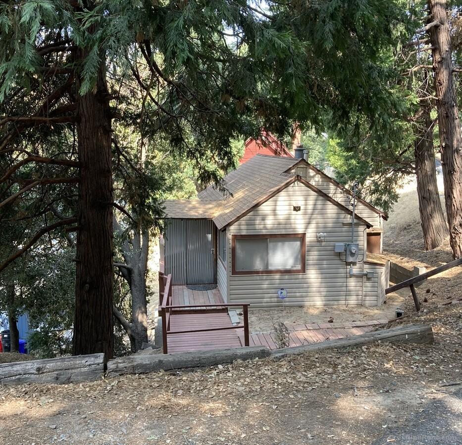 599 Acacia Dr House