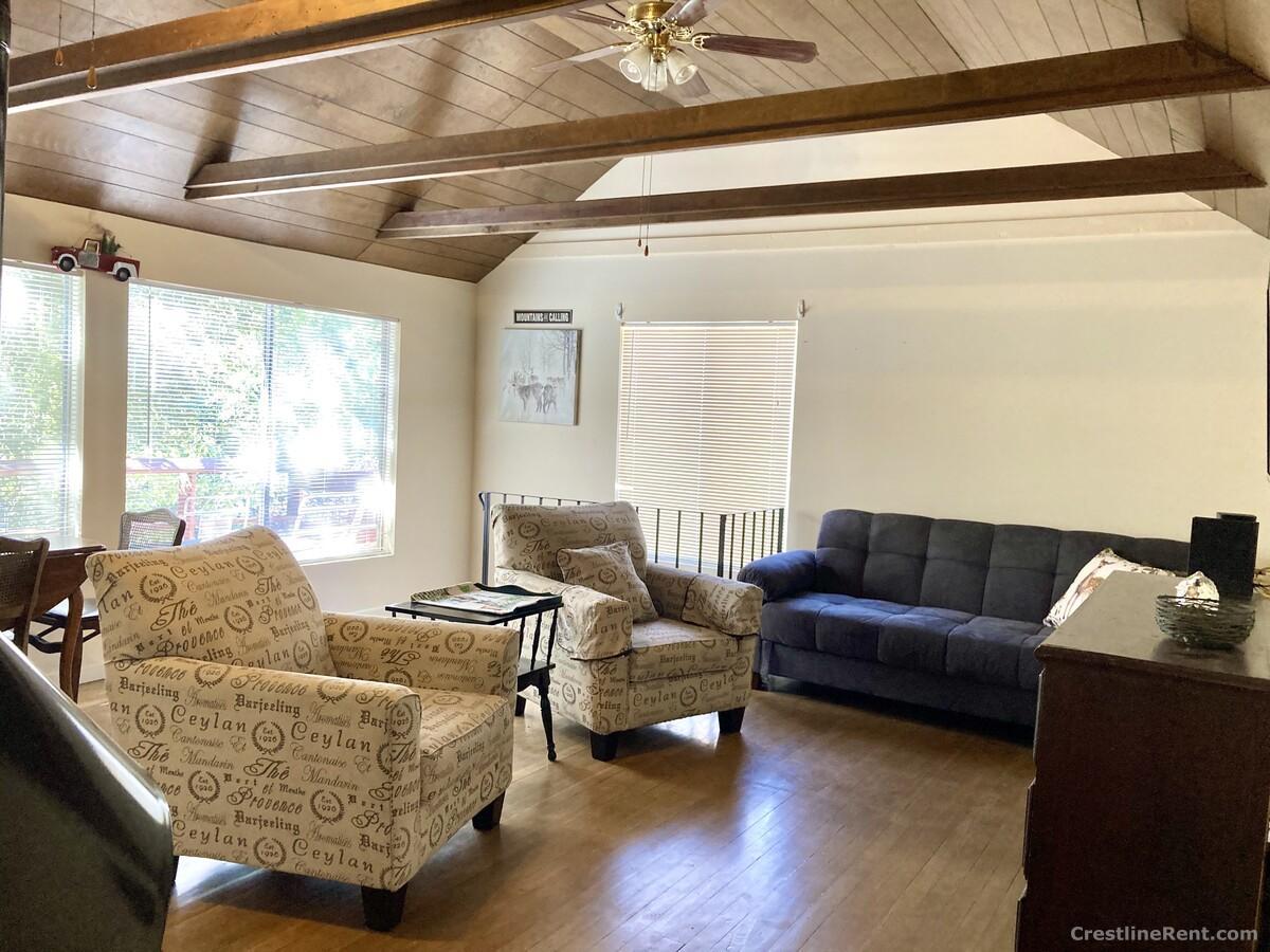 599 Acacia Dr House