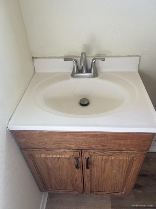 Cozy 2 story home for rent on Springwater Road