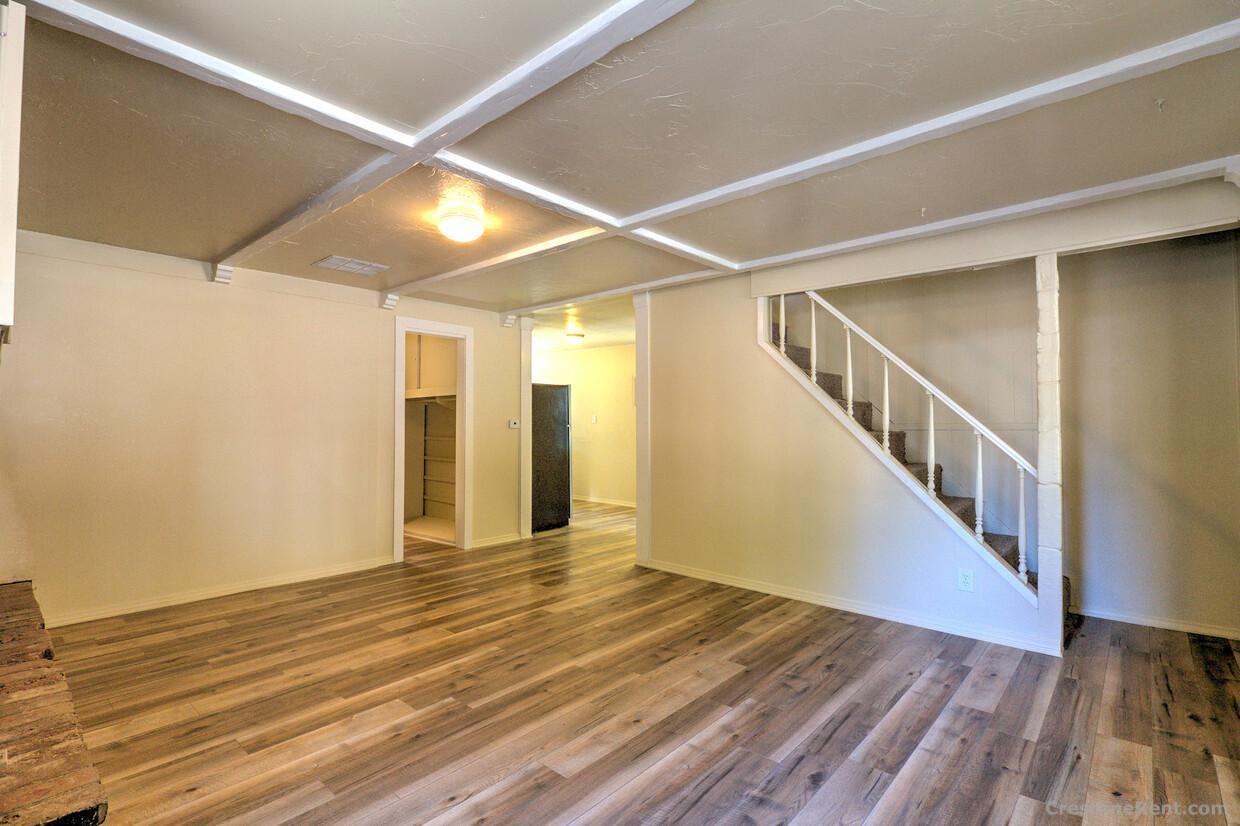 Cozy 2 story home for rent on Springwater Road