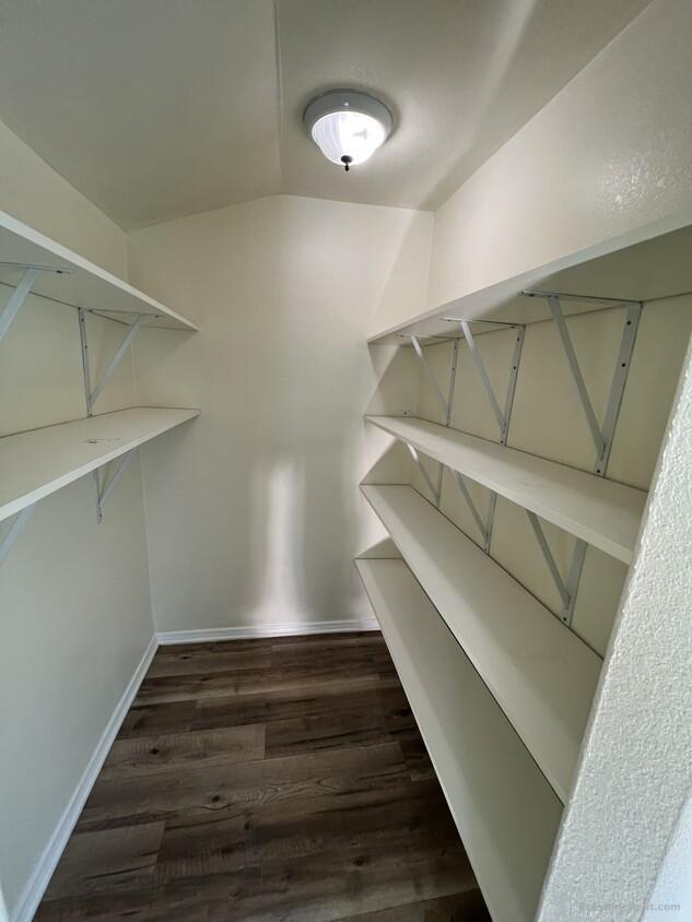 Cozy 2 story home for rent on Springwater Road
